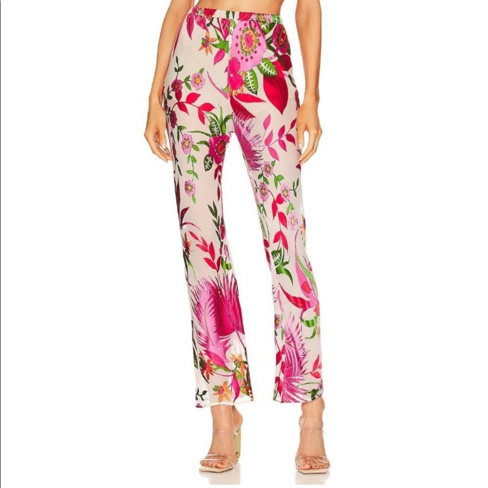 Cult Gaia - Stacie Pant in La Selva